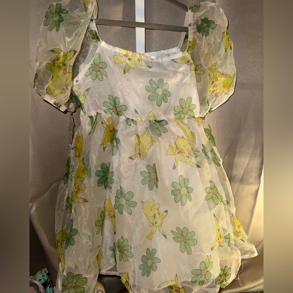 Pokémon Size Medium /8 Dress